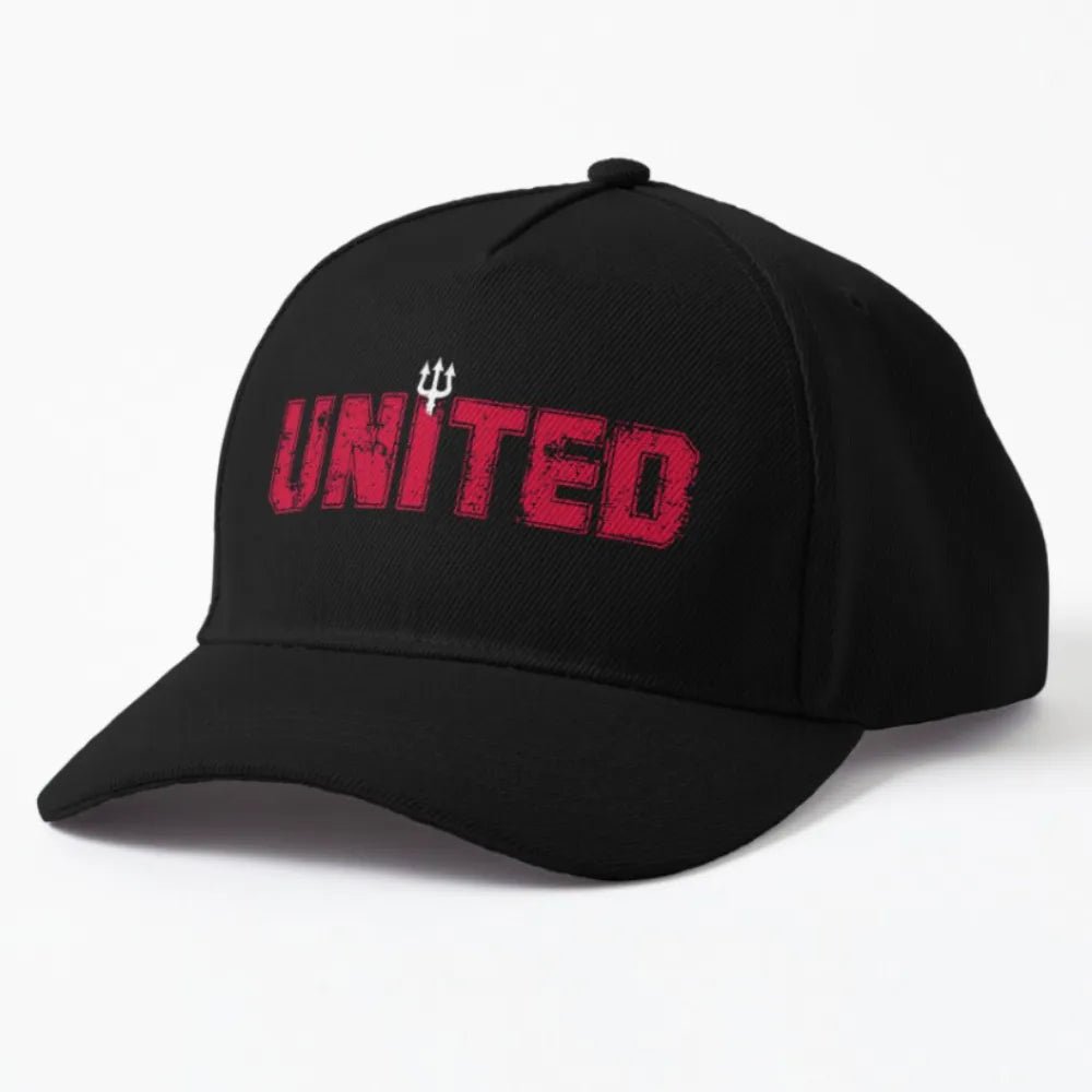 Шапка с козирка United - Fitness Drehi